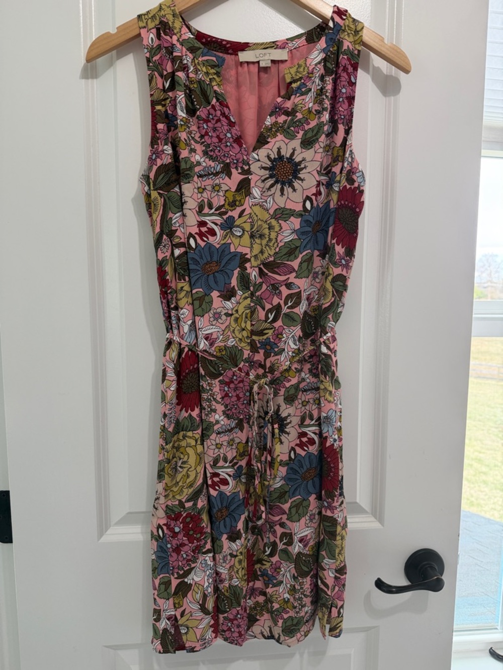 Small Women’s LOFT Floral Dress - Picture 3 of 11